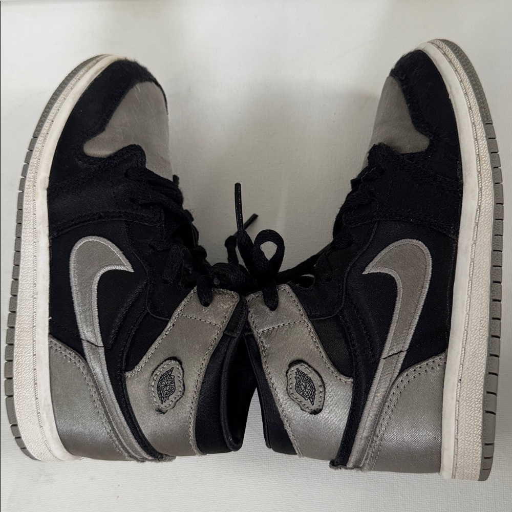 Toddler Nike Jordan 1 Retro High OG Satin Shadow Sneakers silver/black Size 10 - Picture 14 of 16